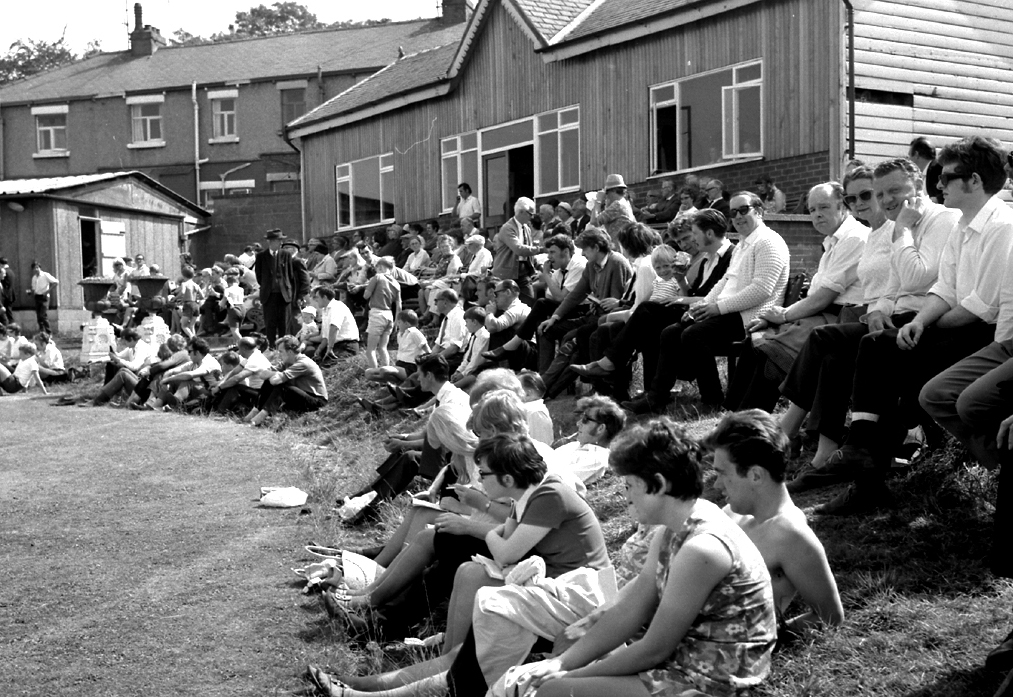 The cup crowd